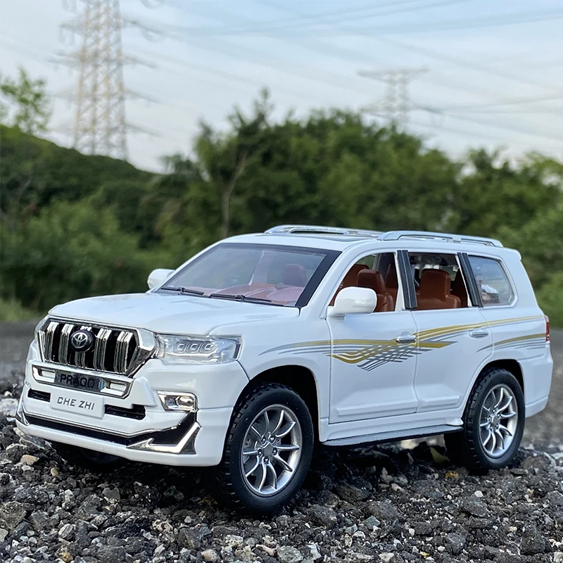 

1:24 Toyota Prado литые автомобили и игрушечные автомобили, игрушечный внедорожник, коллекция металла, имитация земли, искусственный автомобиль, детские подарки