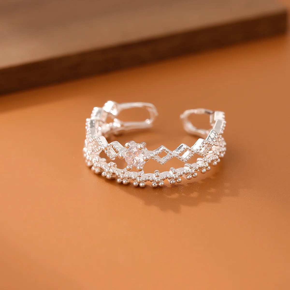 Neue Ankunft Exquisite Doppel Zirkon Weiblichen 925 Sterling Silber Schmuck Persönlichkeit Blume Temperament Öffnung Ringe R230