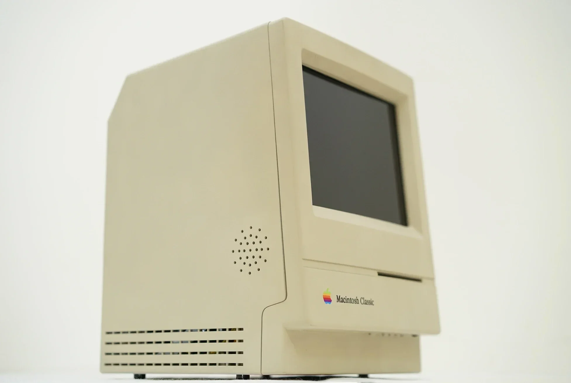 Second-generation 8-inch  computer replica Macintosh retro computer desktop all-in-one