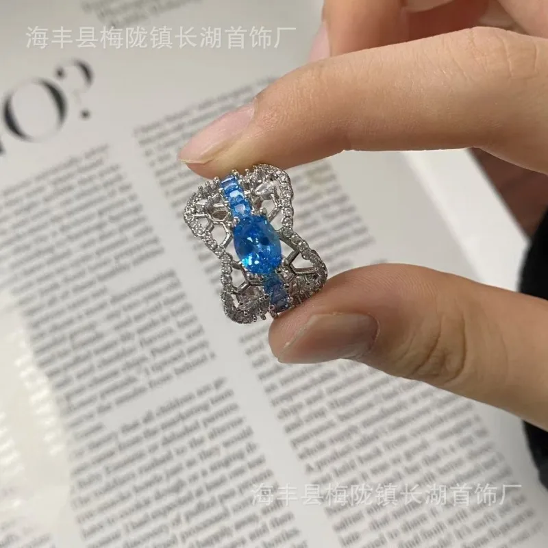 

Винтажное средневековое аквамариновое кольцо сокровищами и бриллиантами, полое кружевное сетчатое кольцо, ожерелье, набор аксессуаров премиум-класса с цирконом