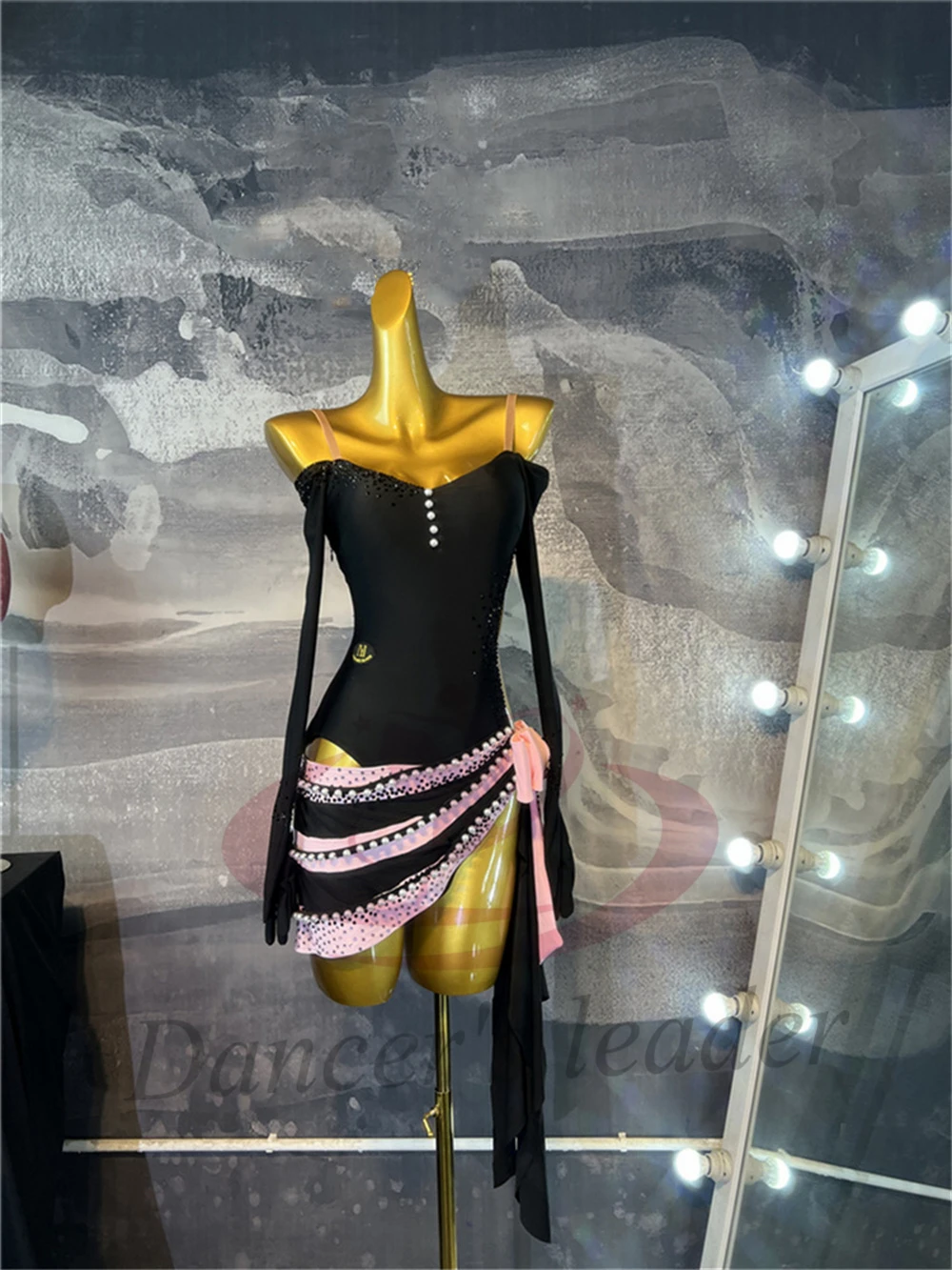 Costumes de danse latine pour femmes, adultes et enfants, jupes, capes en perles personnalisées haut de gamme, robes de spectacle Samba