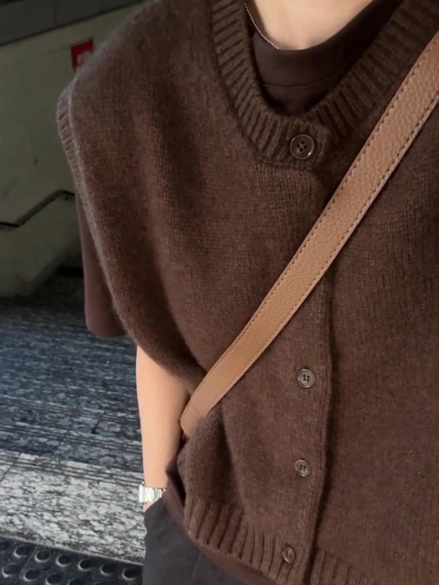 

Retro Korean Sle Loose Knitted Vest Pure Color Faionable Outerwear Layering Coat Anti-Aging Trendy Color Knit Vest