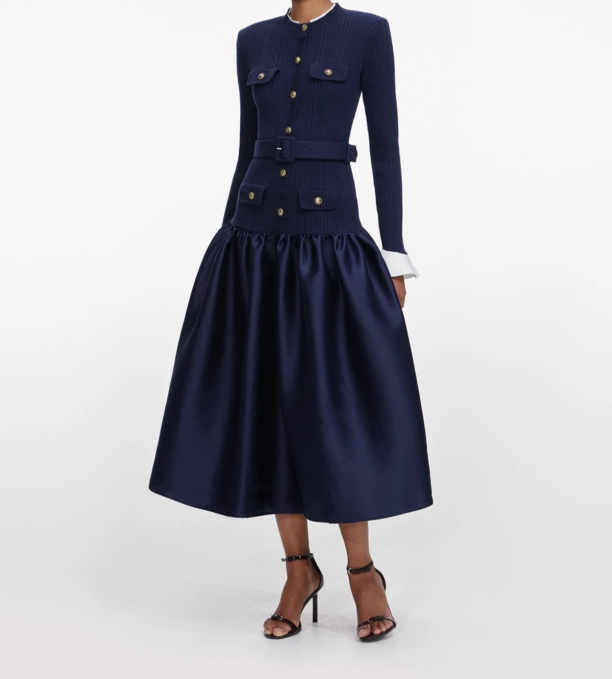 

Высокое качество, новинка 2025 года, элегантное темно-синее, белое вязаное женское платье миди с длинными рукавами