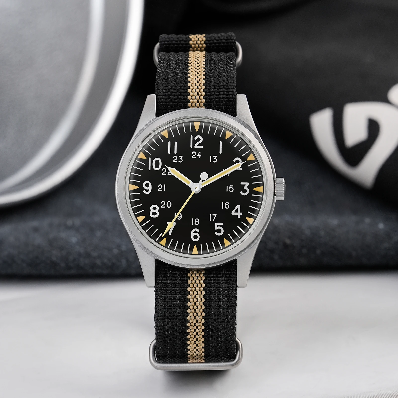 Militado ML07 Quartz Watch VH31 Sweeping Second Movement Wristwatches Bubble Crystal Luminous Waterproof 36mm Vintage Watches