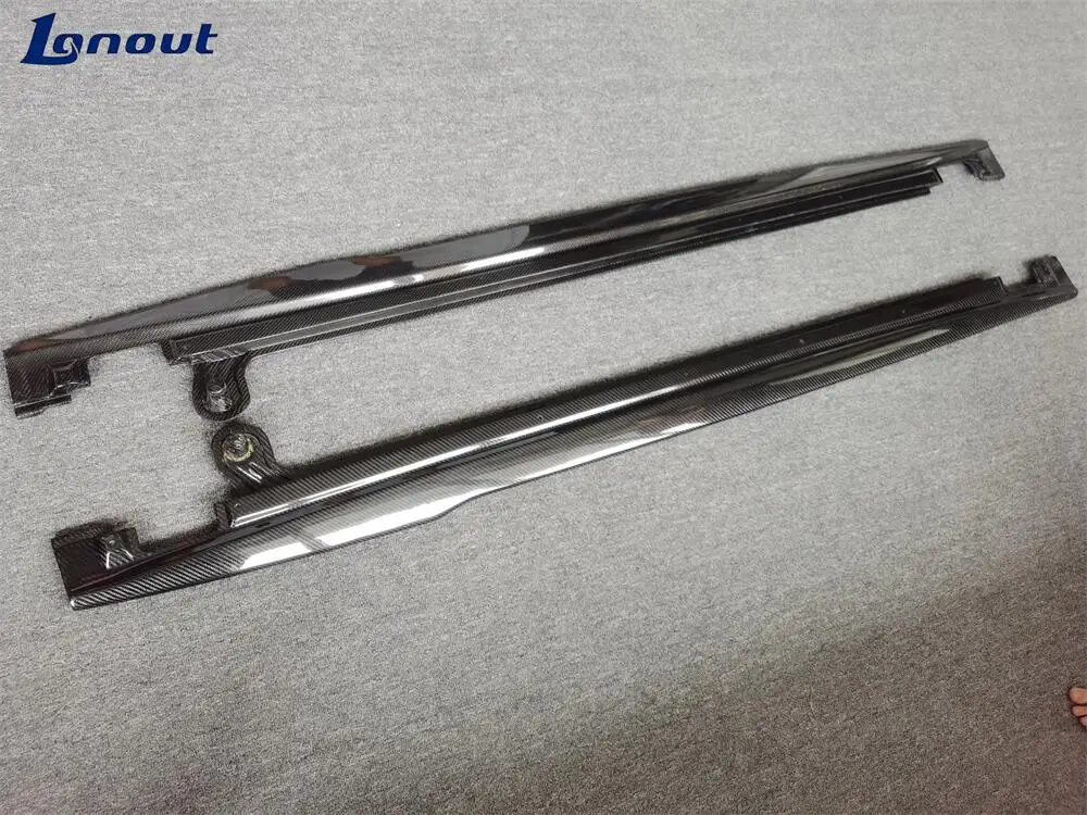 Suitable for the 201802021 New For Bentley Continental GT Upgrade W12 Style Carbon Fiber Side Skirt
