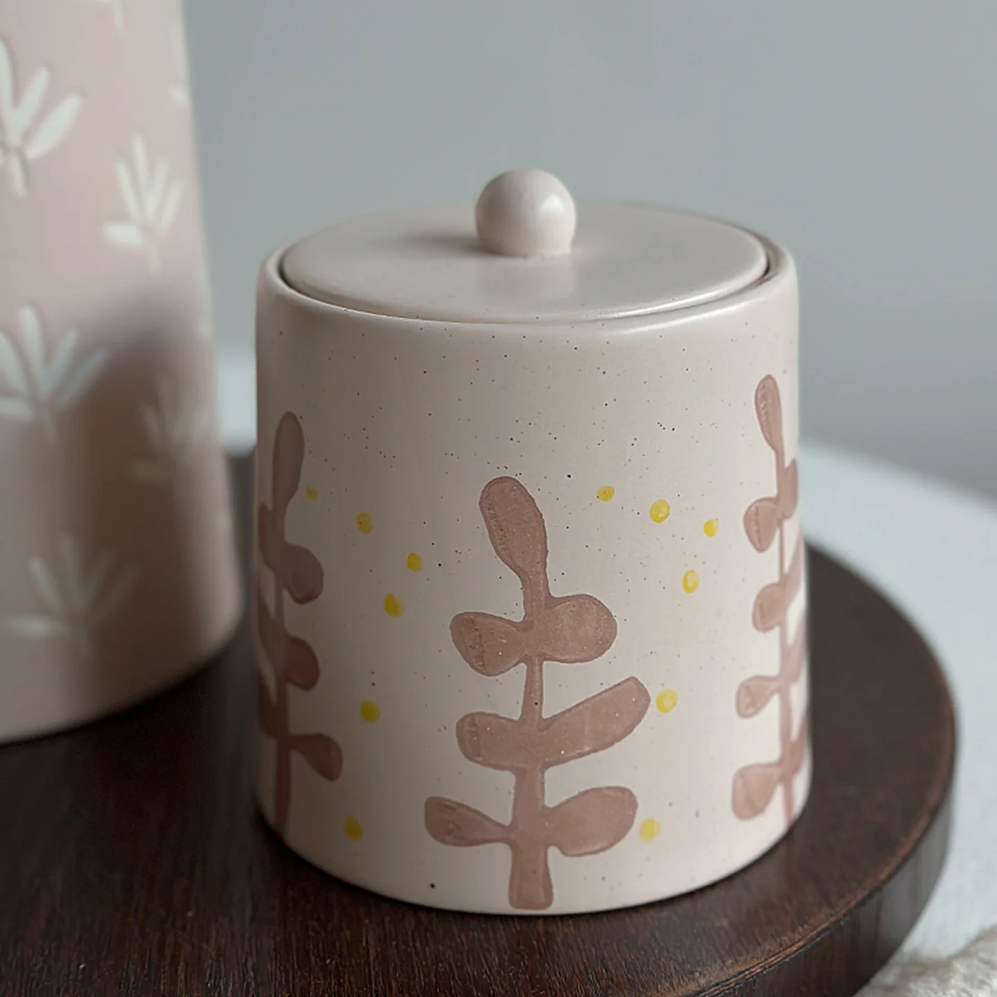 simplified-warmth-single-color-etched-drainage-mouth-pot-storage-jar-oval-large-plate-cerc-cold-water-pot-from-china
