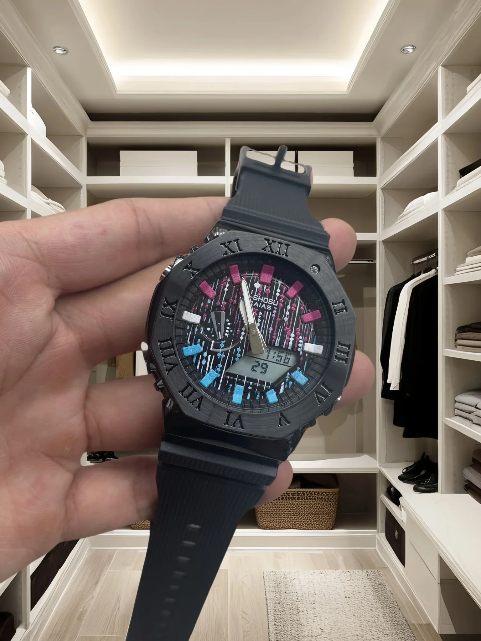 

Римские цифры на золотом циферблате. Многофункциональные спортивные цифровые часы унисекс. Мировое время. Серия GM Oak.