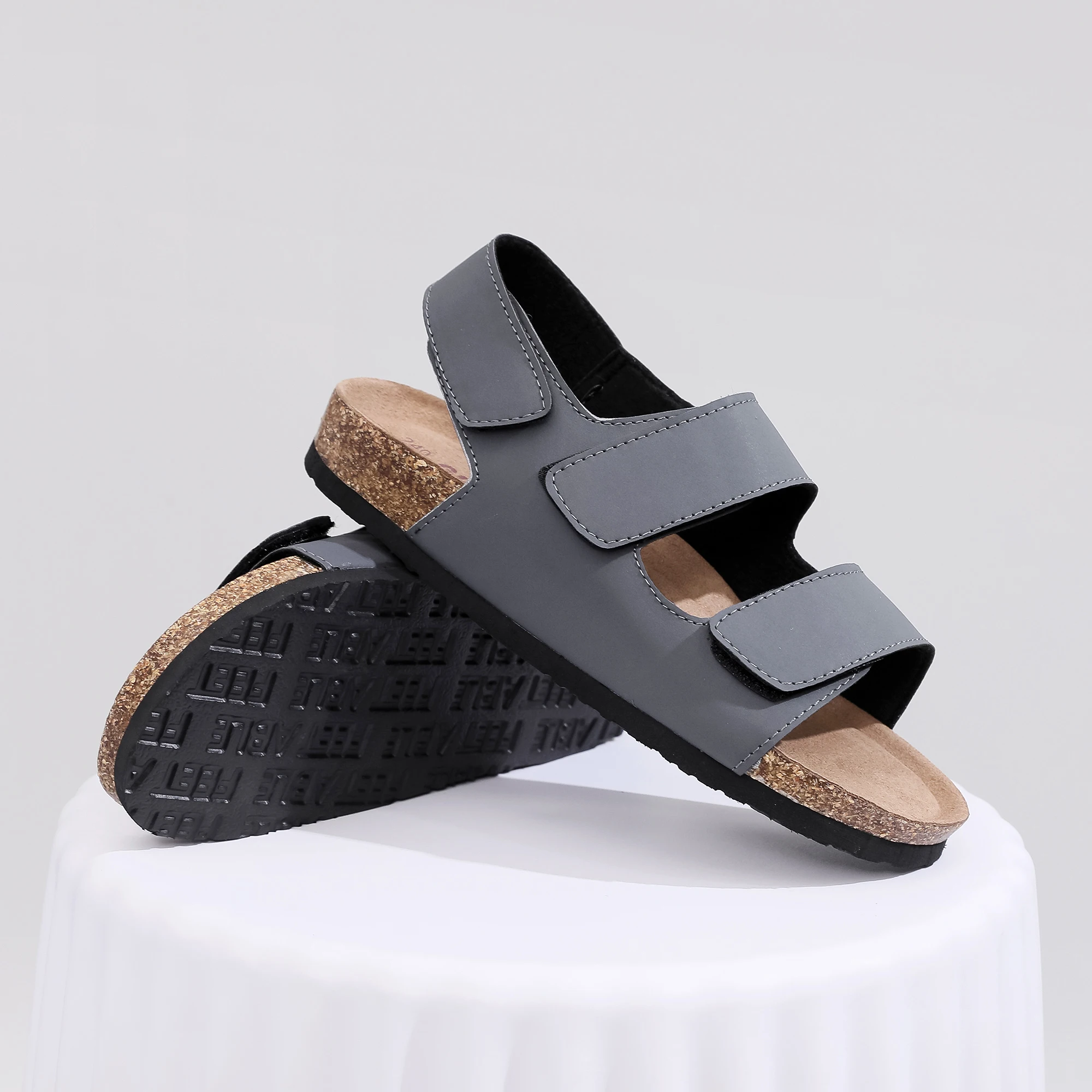 2023 New Design Unisex Women Men Cork Sandals Casual Beach Outdoor Leisure Sandals Large Size