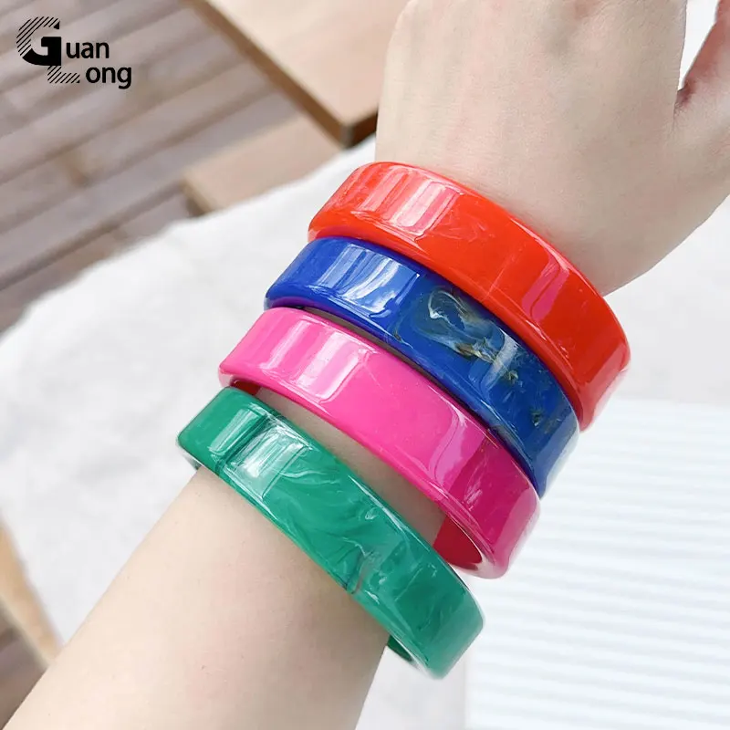 GuanLong Fashion Korean Punk Colorful Bracelet for Women Indian Acrylic Bracelets Bangles Charm Girls Party Travel Hand Jewelry