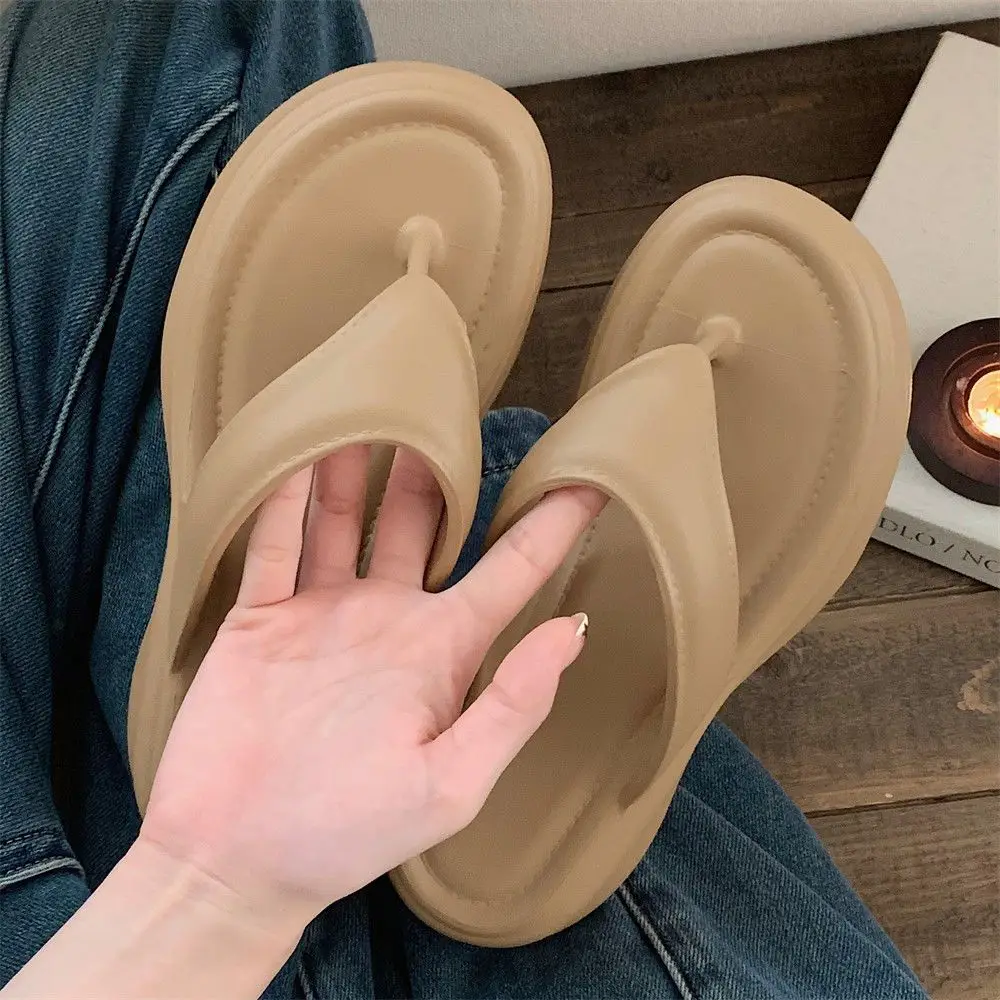 

Clip Foot Cool Slippers Female Summer Anti-Odour EVA Seaside Holiday Outdoor Wear Flip Flops Soft Breathable Thickening