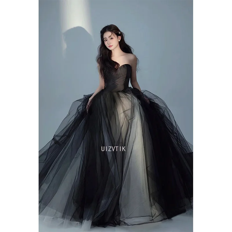 여성을위한 우아한 웨딩 드레스 Organza a 라인 Strapless 간단한 스타일 사진 촬영 신부 드레스 맞춤형 웨딩 파티 드레스