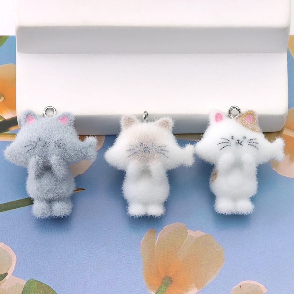 20pcs 3D Resin Flocking Cat Eating Fish Charms Cute Animal Pendant for Necklace Earring Keychain Making DIY Jewelry Accessories