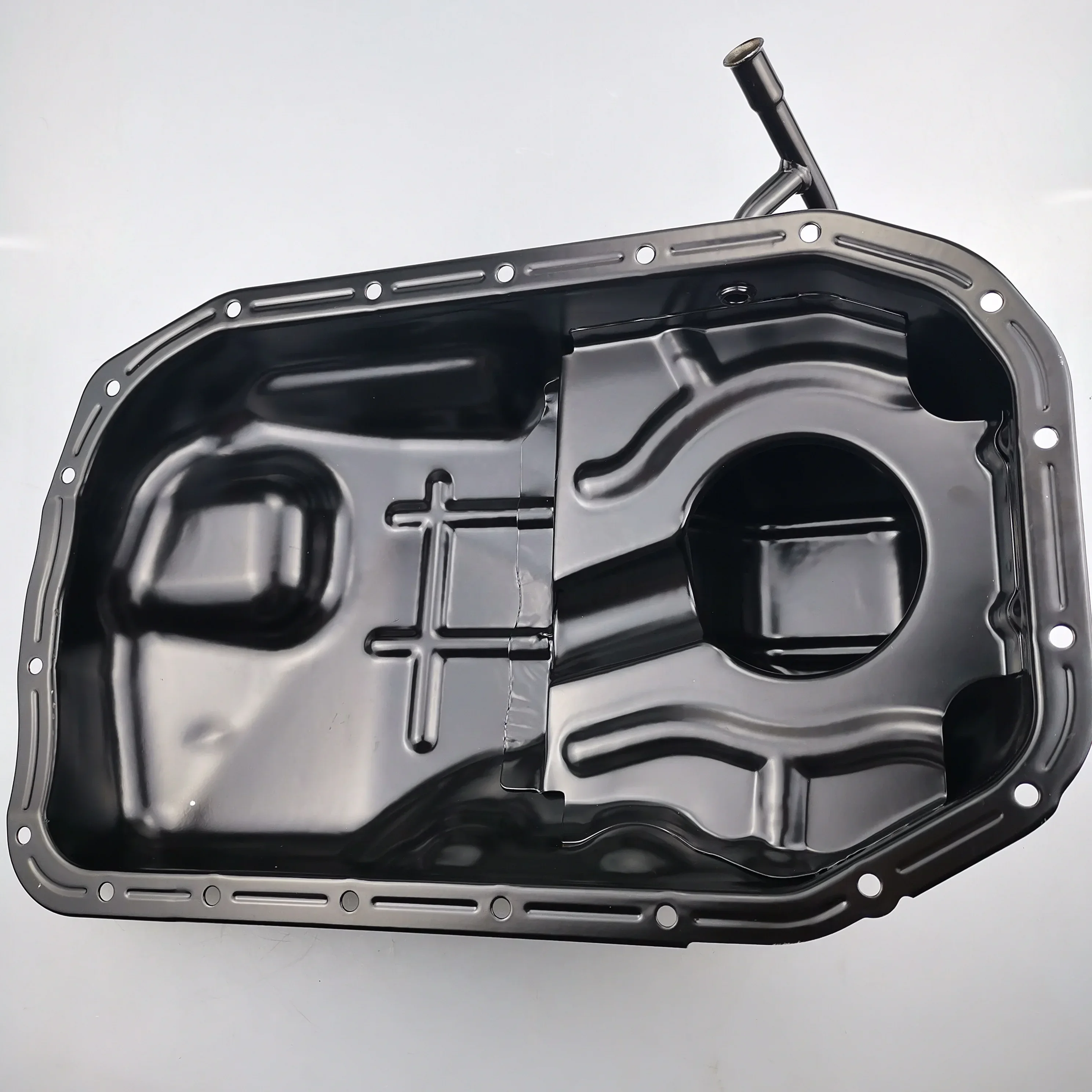 SAIC MAXUS T60 2.4L oil pan assembly SMW252696