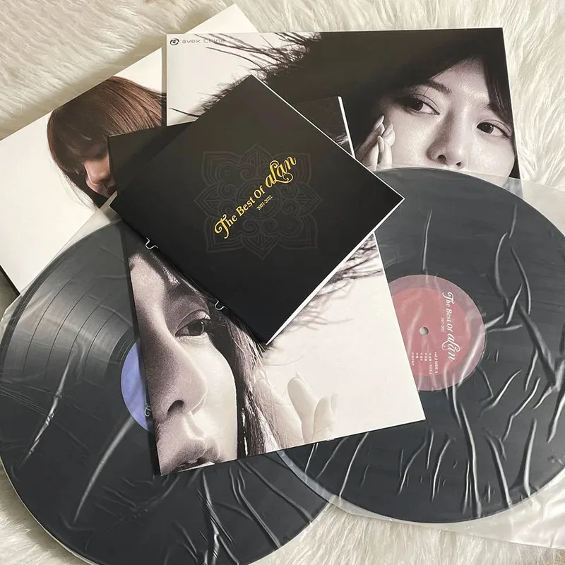 Рисунок 2 - Официальный аутентичный альбом