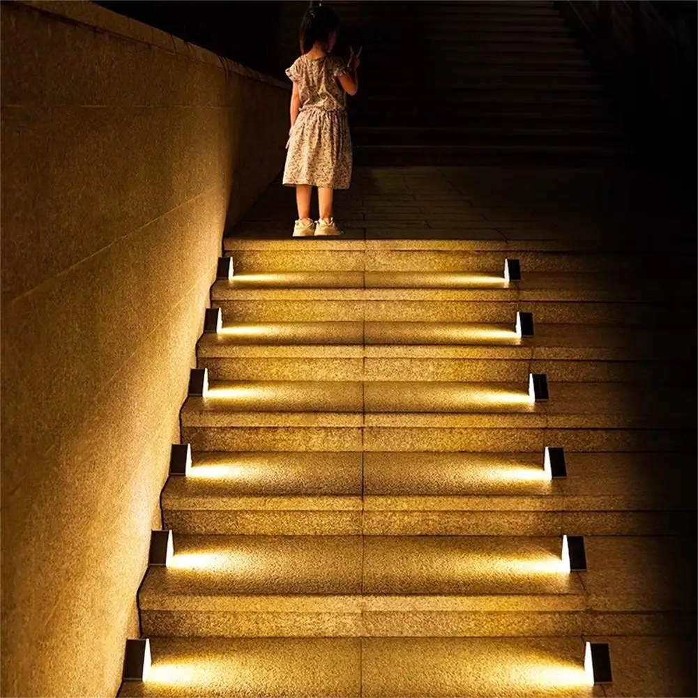 Triangular Design Solar Stair Lights, IP68 impermeável LED, ao ar livre, Step Lights para Stair, varanda, decoração do pátio, 1.2W