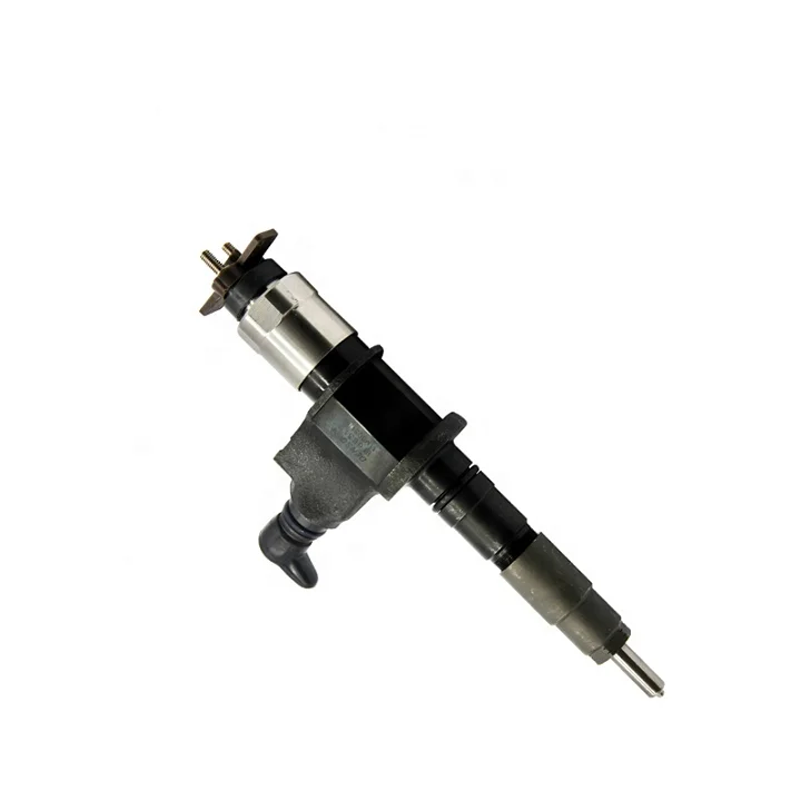 common rail injector 095000-6631 16650-Z600E 9709500-663 injector for UD Trucks MD90, MD92 diesel fuel injector 095000-6631