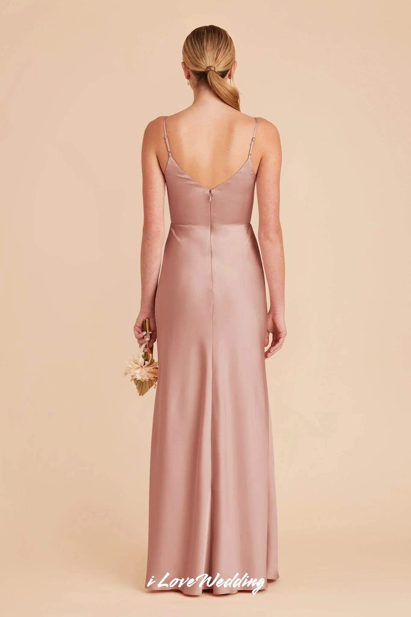 Розовые платья подружки невесты на тонких бретельках 2025 атласное платье без рукавов с v-образным вырезом длиной до пола, плиссированное свадебное платье для гостей по индивидуальному заказу