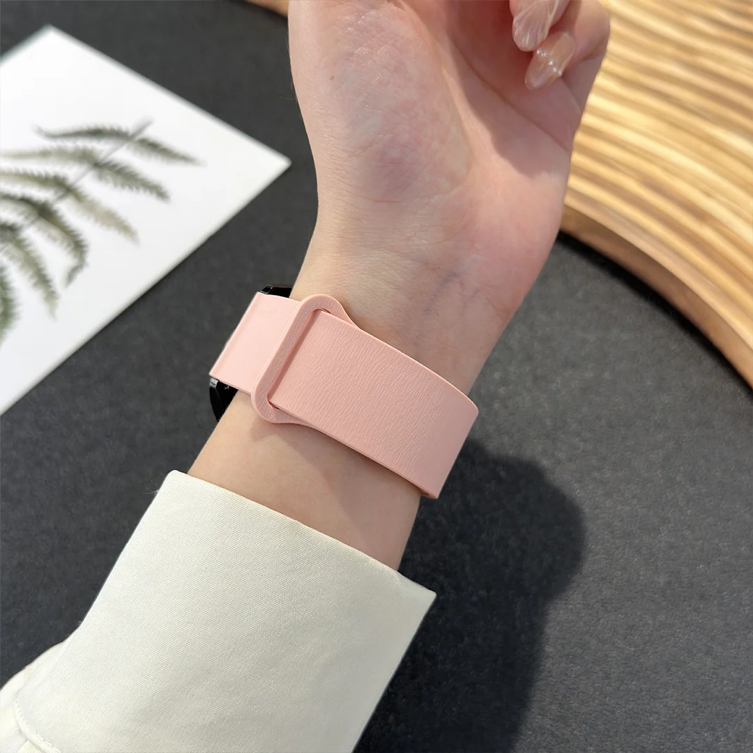 磁気ループストラップサムスンギャラクシーウォッチ 7/6/5/4 クラシックシリコーンライチパターン 20-22 ミリメートルブレスレット HUAWEI GT3-4-5 スポーツバンド