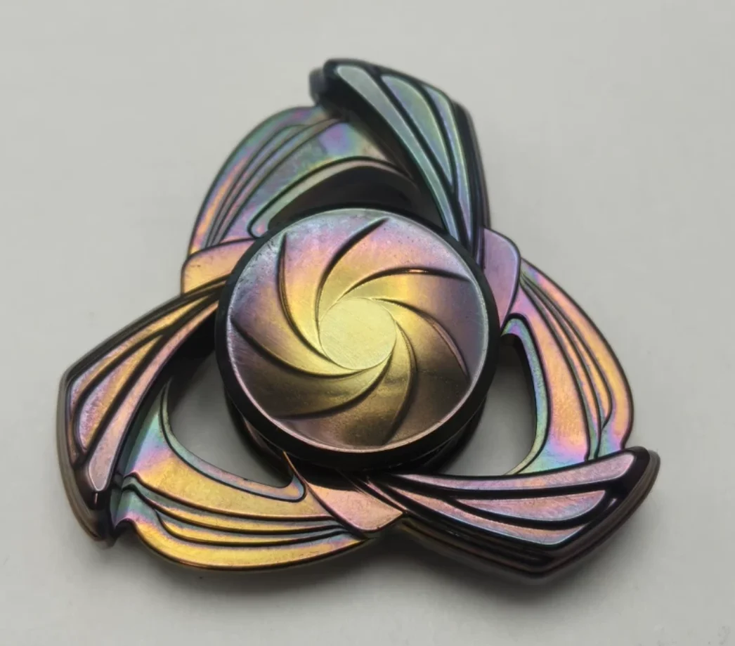 

Used EDC ele Zirconium Rainbow spinner Fingertip gyroscope Decompression toys