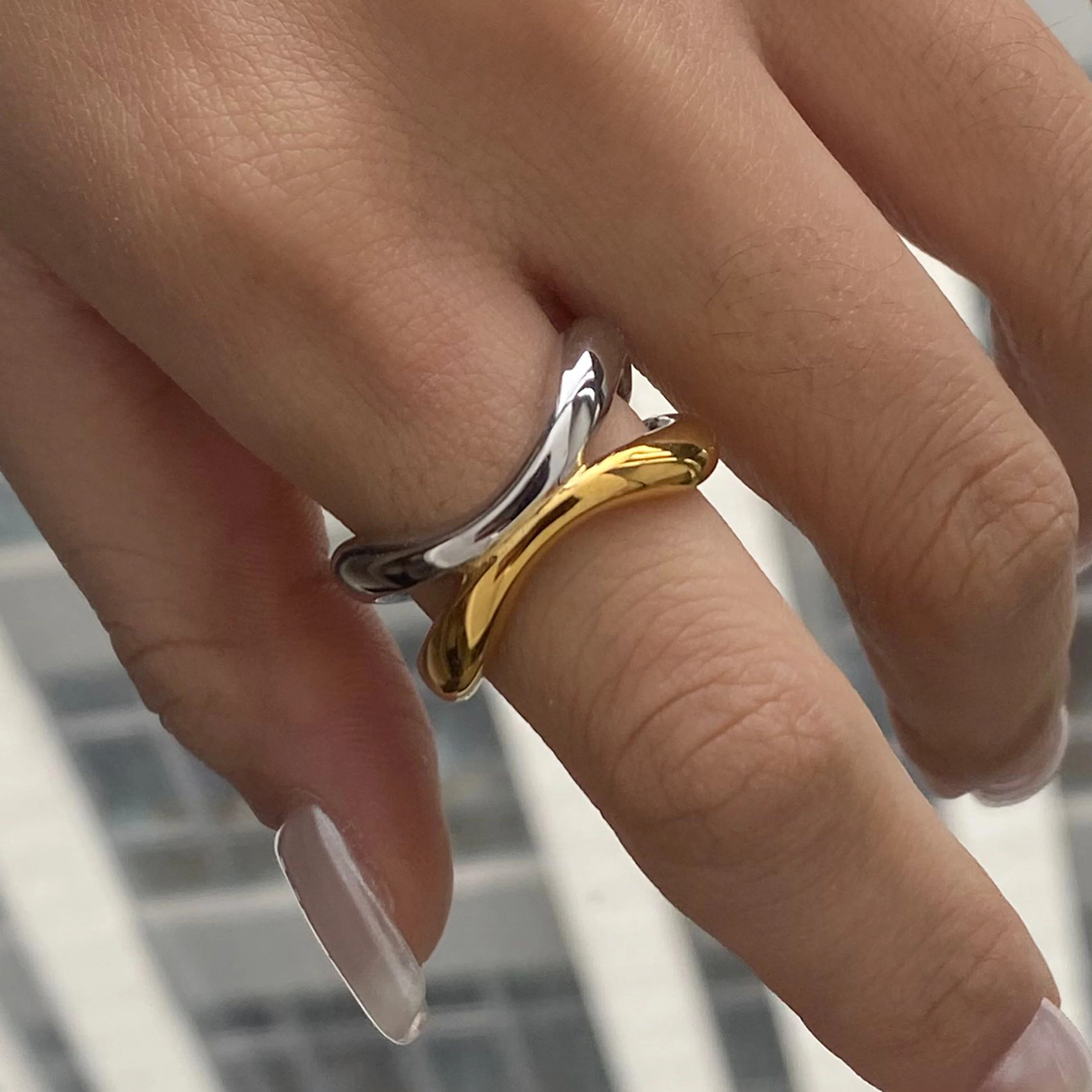 

AIKOER Minimalist Irregular Line Double Layer Hollow Ring Stainless Steel Double Color Stackable Ring Women's Jewelry Party Gift