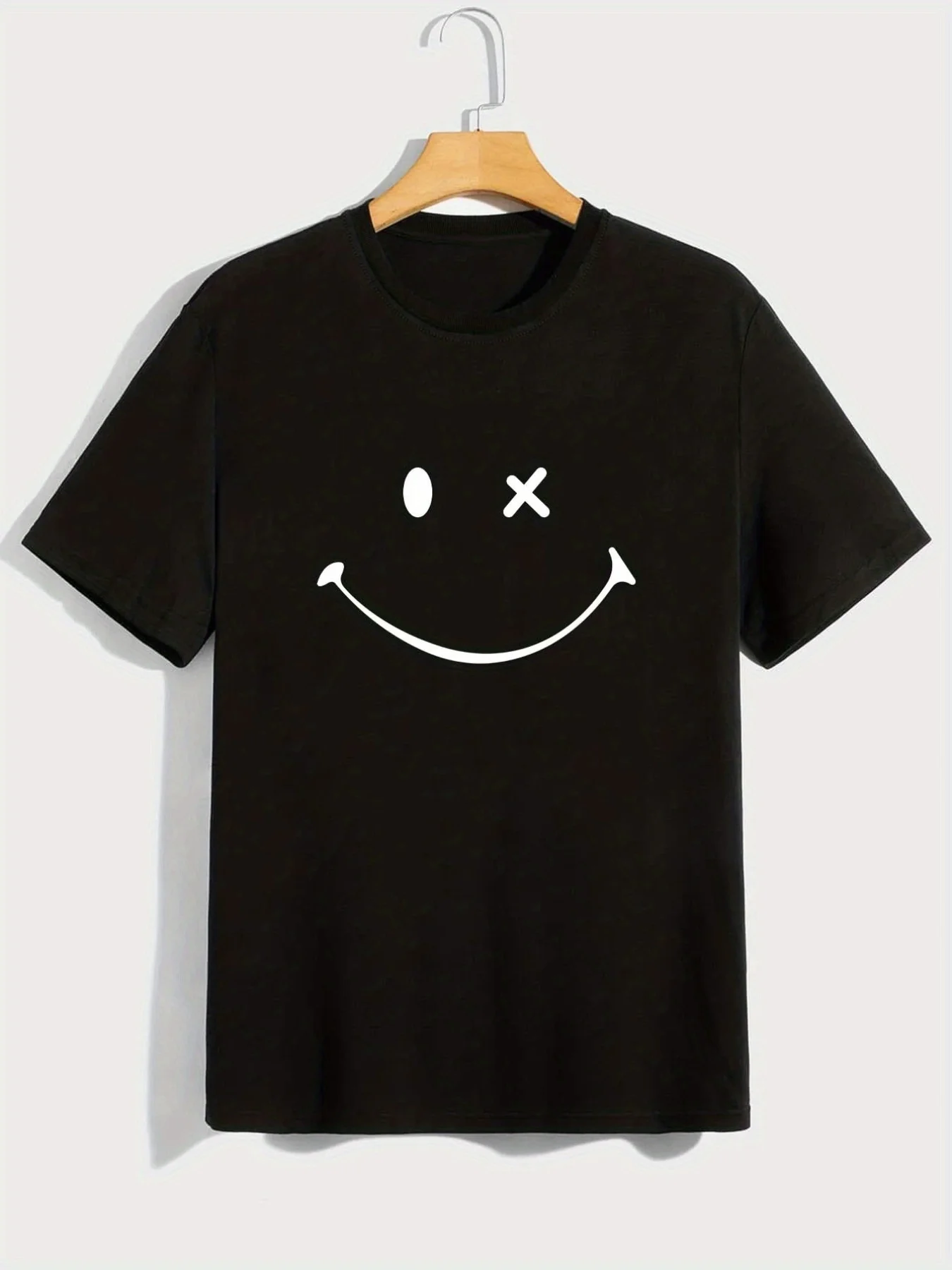 تي شيرت رجالي مطبوع عليه Smile للصيف في الهواء الطلق، كاجوال قابل للتمدد قليلاً برقبة دائرية وأكمام قصيرة ملابس أنيقة