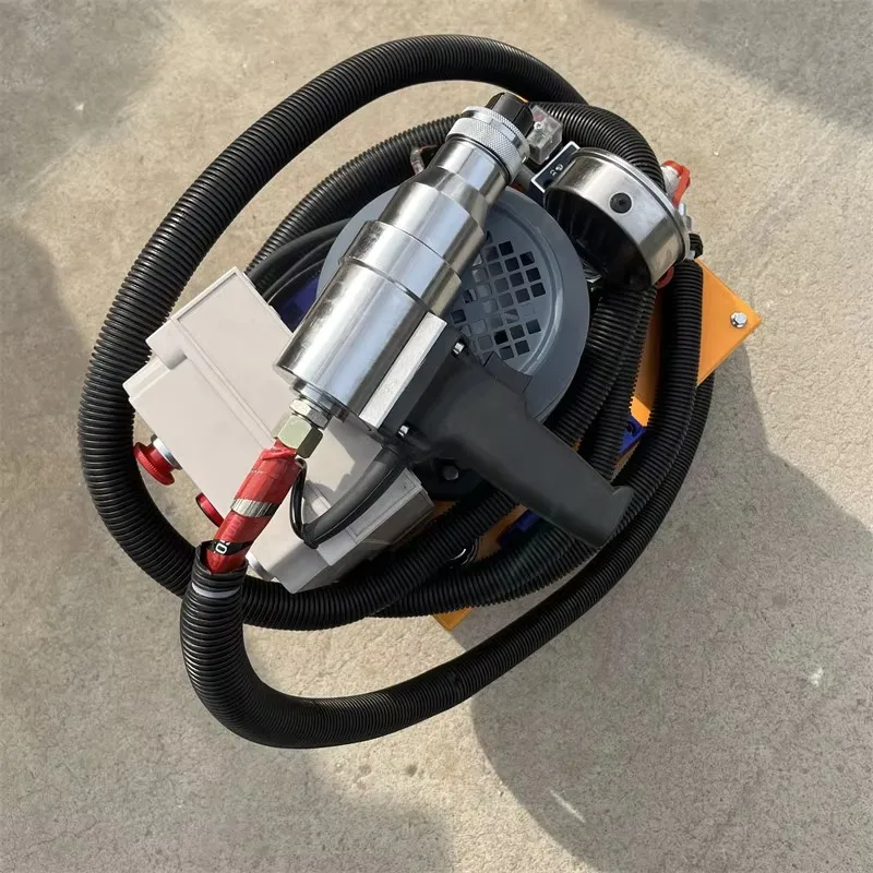 

Портативный ручной инструмент для развальцовки медных труб