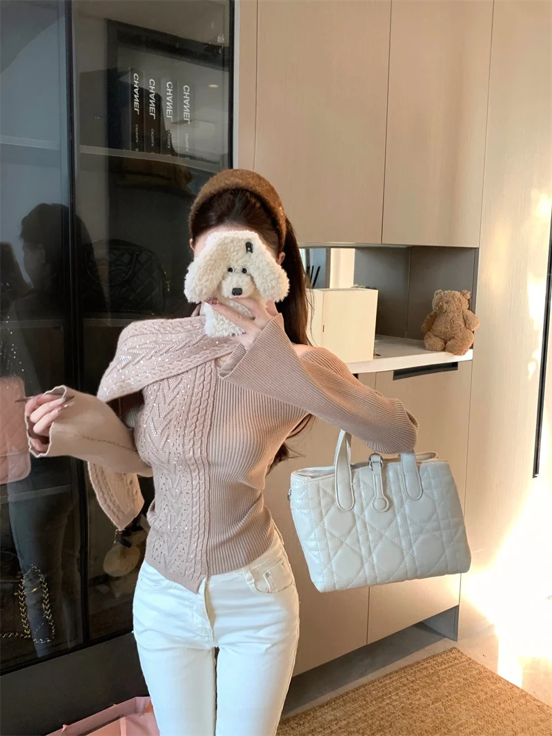 

Chic i Color Slim Fit Knitted Sweater with Rhinestone Fake Two-Piece Design for Young Women Sli Spring Top