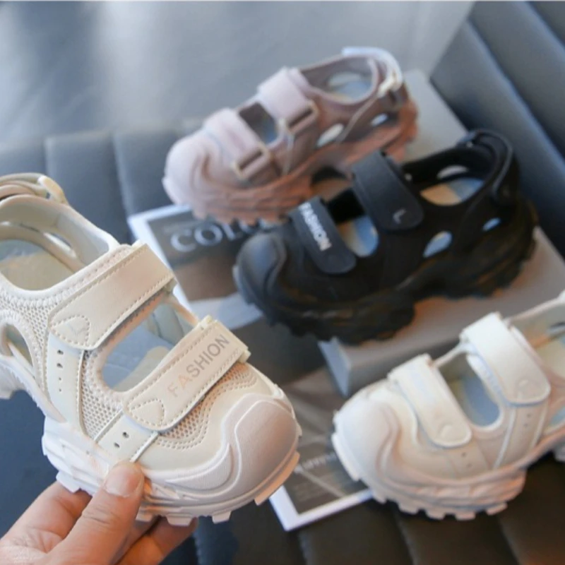 Кроссовки 2026 Summer New Girls' Sandals Comfort Non Slip Kids Beach Shoes Simple Versatile Boys' Thick Bottom Sports Sandals