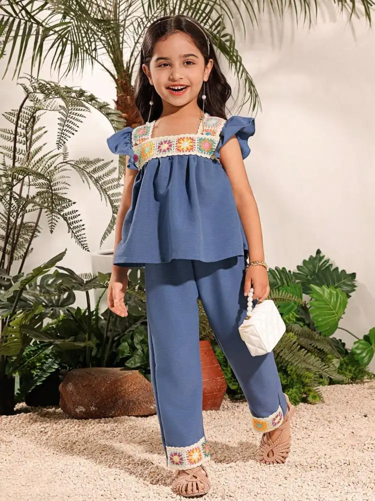 

Детский комплект из 2 предметов для девочек, весенне-летний модный детский костюм с квадратным вырезом и летящими рукавами, топ и брюки с принтом