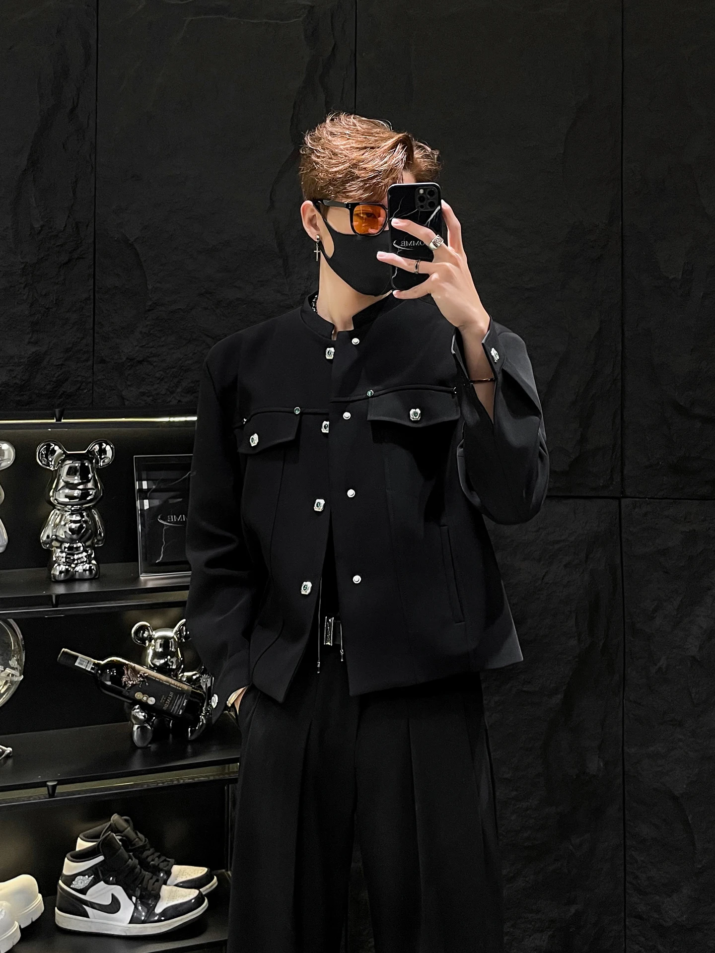 

Faionable ort Tailored Jaet for Men een Gemstone Embedded Diamond Collarl Coat Youth ulari oulder Pads West...