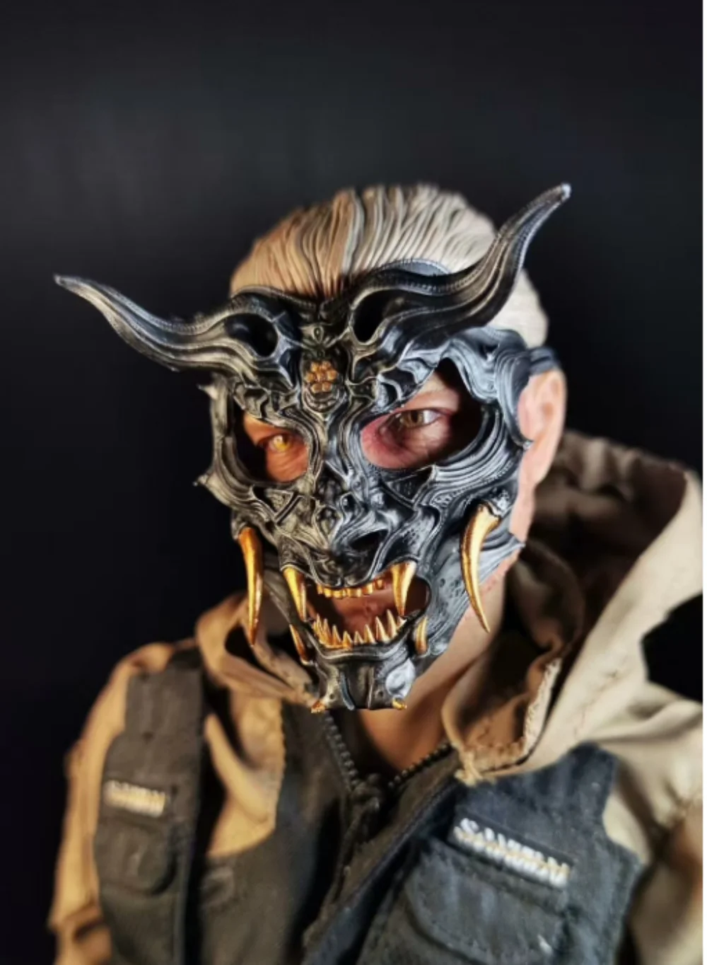 نموذج قناع الجندي بمقياس 1/6 مقاس 12 بوصة