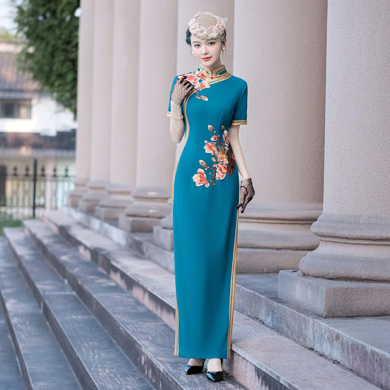 Women's Elegant Chinese Style Cheongsam Sexy Slim Evening Party Dress New Qipao Satin Female Modal Show Performance Costumes