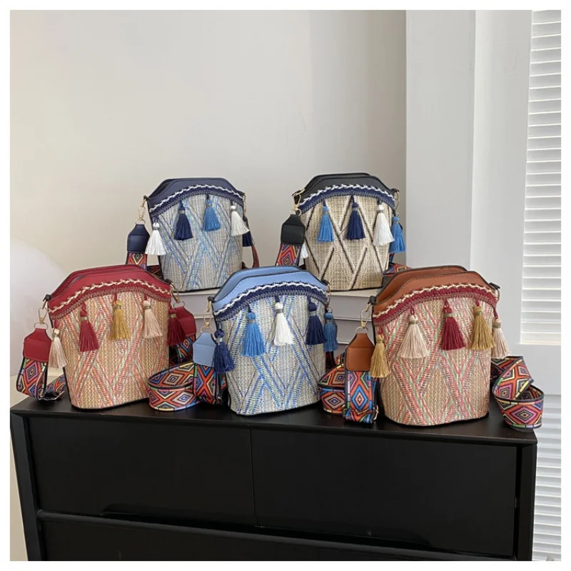 Korean fashion shoulder bag, artistic and ethnic style Su crossbody bag, women's bucket bag