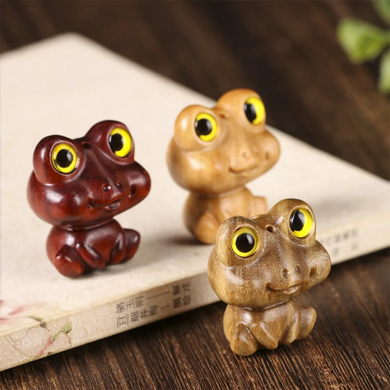 Miniature Cute Cartoon Big Eyed Frog Figurine Wooden Carving Animal Crafts Creative  DIY Pendant Event souvenirs Holiday gifts