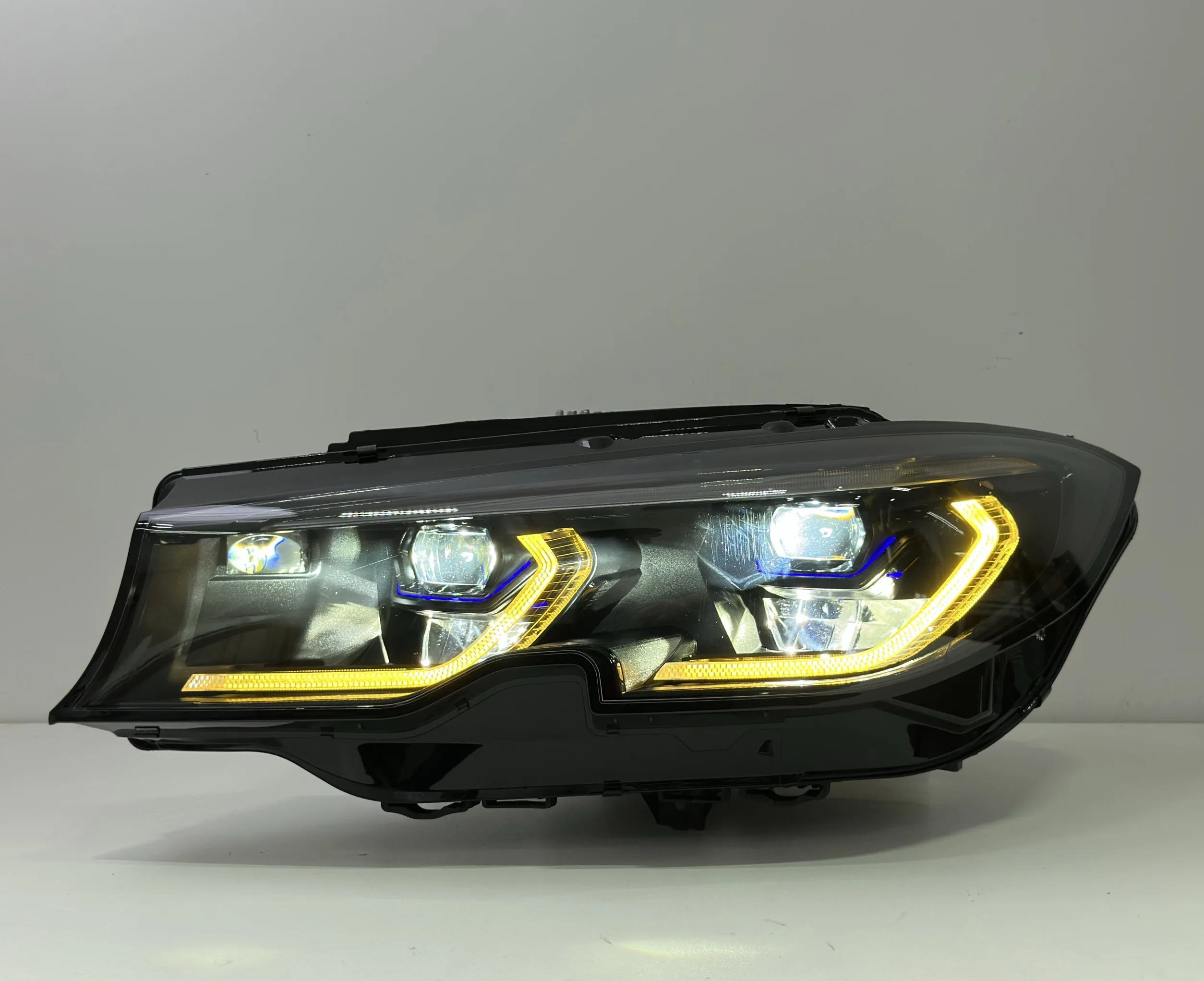 Triple Drls Laser Headlight For BMW 3 Series G20 G21 G28 19-22 Head Lights V3 Yellow Red Drls M330i M340i Manufacturer Price