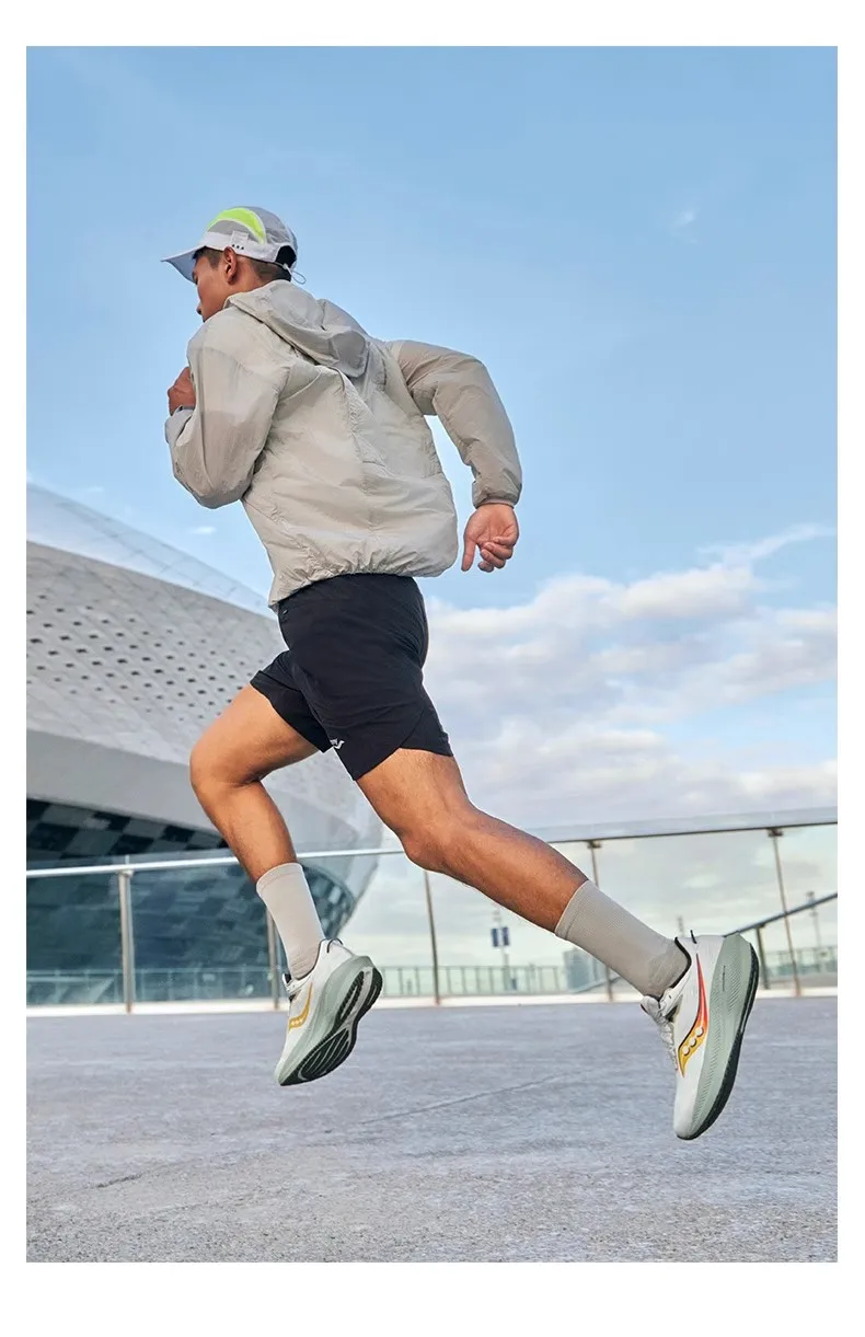 أزياء الصيف عارضة تنفس أحذية رياضية تنفس أحذية رجالية لينة أسفل امتصاص الصدمات عارضة المرأة احذية الجري