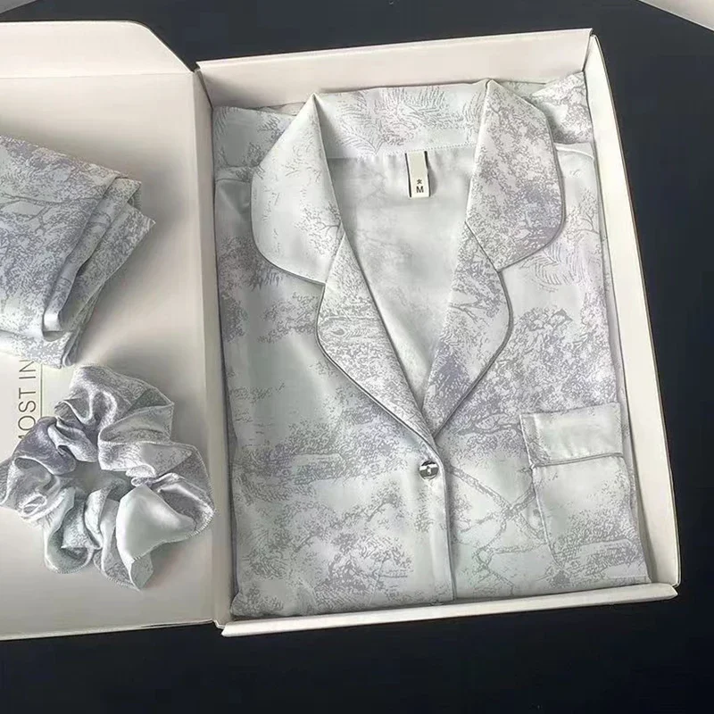 

Новый женский пижамный кардиган из ледяного шелка с лацканами и пуговицами, комплект из 2 предметов, модный комплект с принтом, одежда для женщин