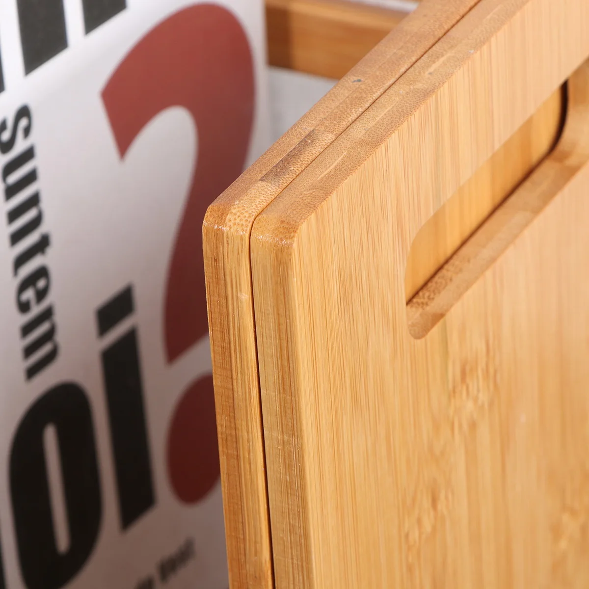 

1Pcs Stretchable Desktop Storage Rack Expandable Book Shelf Mini Shelf Wood Color Desktop Storage Rack