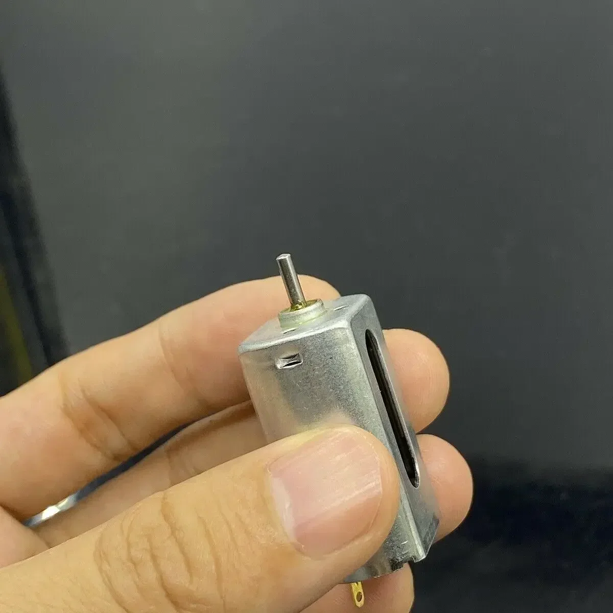 100pcs 180 Carbon brush Electric Motor DC 6V 9V 12V 16V 23700RPM High Speed DC motor Big Cooling Hole Engien For Slot Car