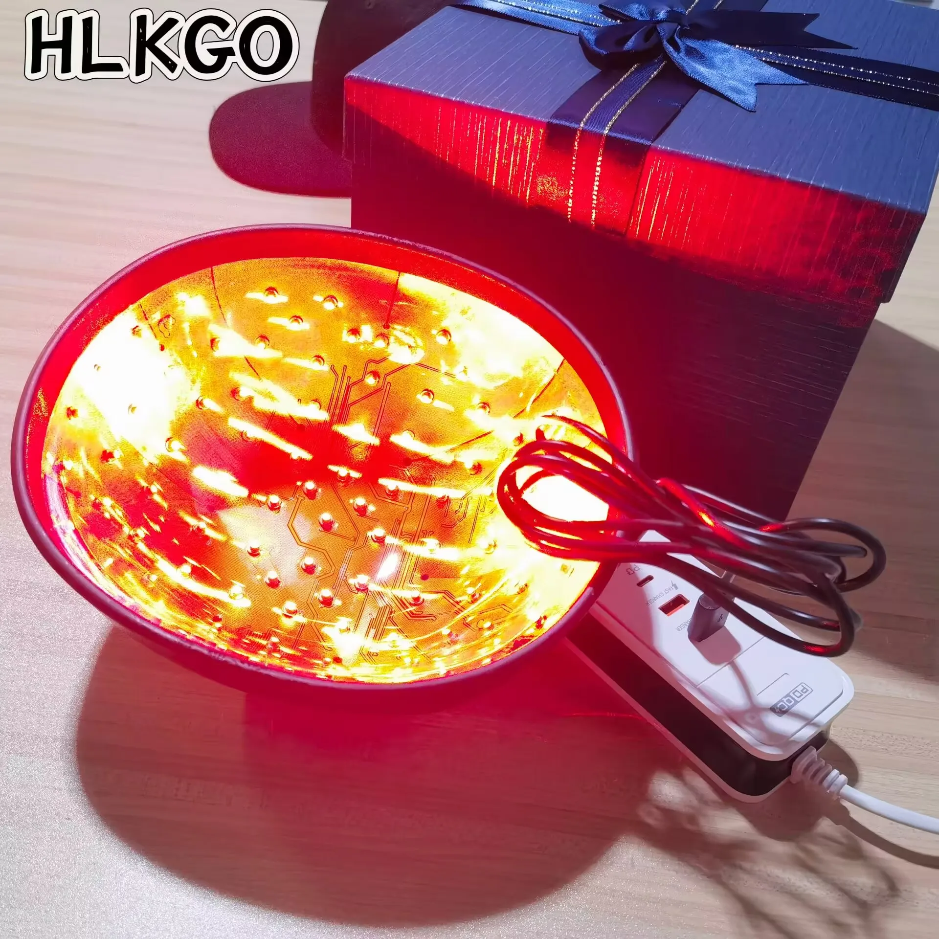 

Шапочка для терапии красным светом 96 диодов 650 нм с массажером для кожи головы. Усовершенствованная лазерная шапка для восстановления волос для эффективного лечения выпадения волос.