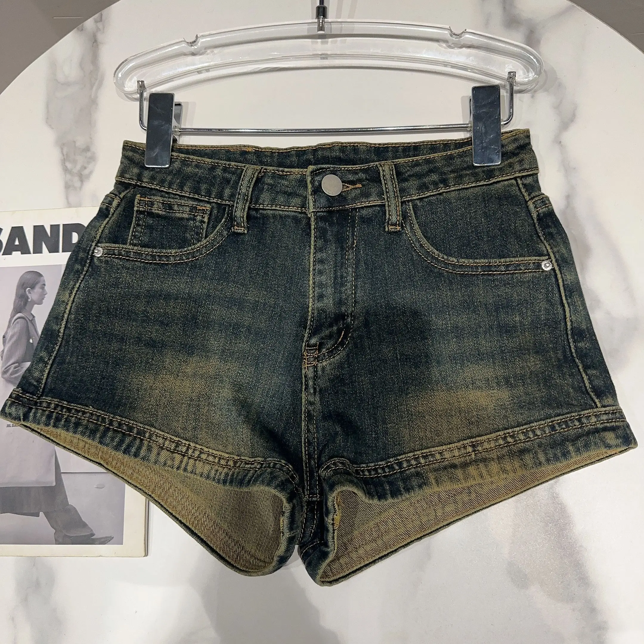 Cool Retro Washed Denim Short Shorts Trendy Three-Quarter Length Straight Leg Jeans Natural Waist Button Closure Autumn Ladies