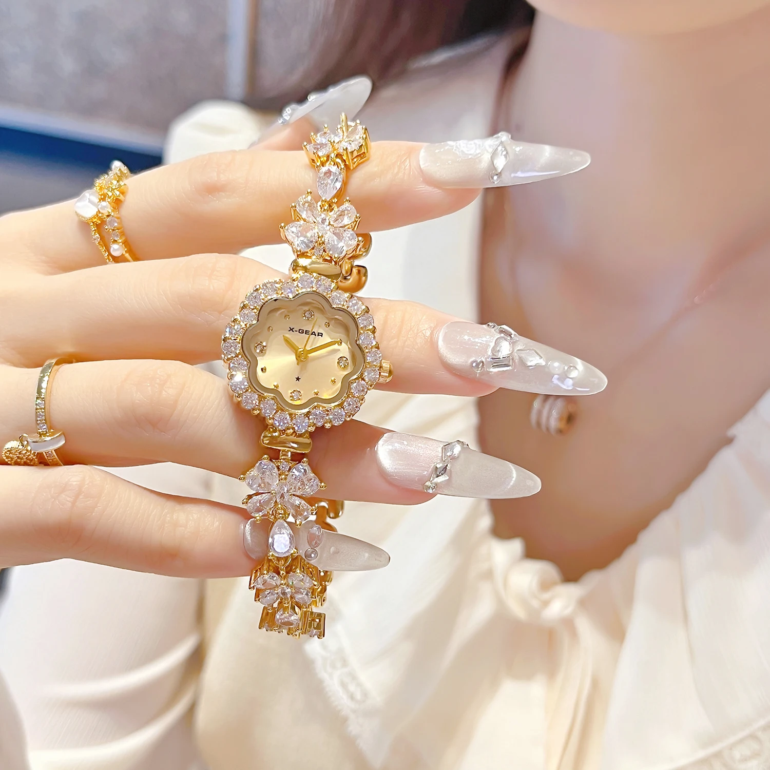 

X-GEAR Женские часы-браслет с бабочкой - Роскошные кварцевые наручные часы со стразами и кристаллами с круглым циферблатом