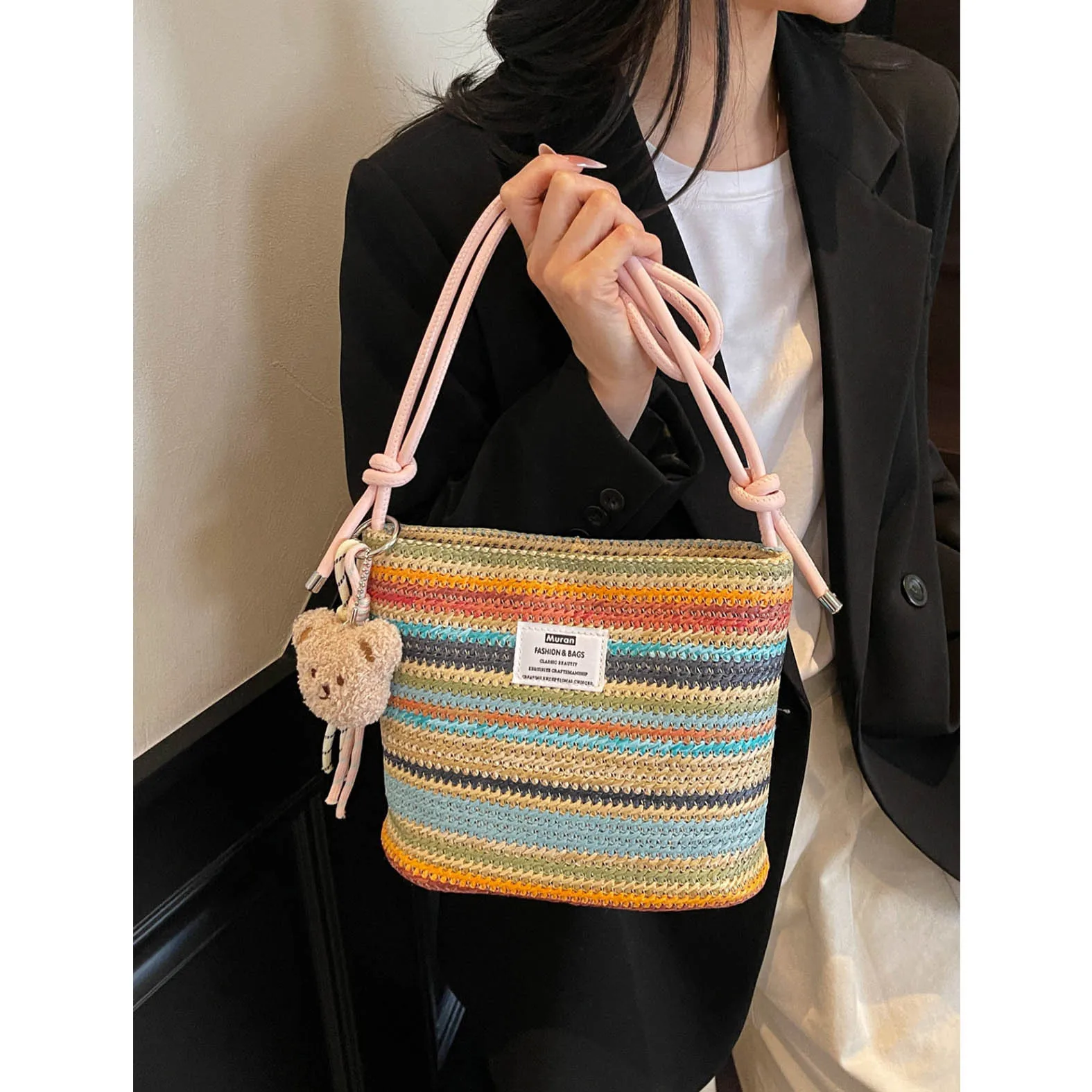

Fashion Rainbow Crossbody Bag, Women's Versatile 2025 New Korean Knitted Bag, Large Capacity Outdoor Commuter Shoulder Bag
