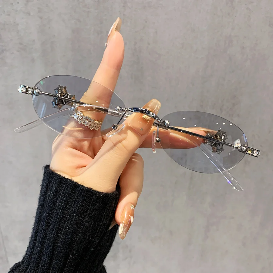 1Pc Women's Fashion Glasses New Exquisite Luxury Oval Shaped Diamond-Inlaid Niche Design Decoration Suitable for Daily Outdoor S