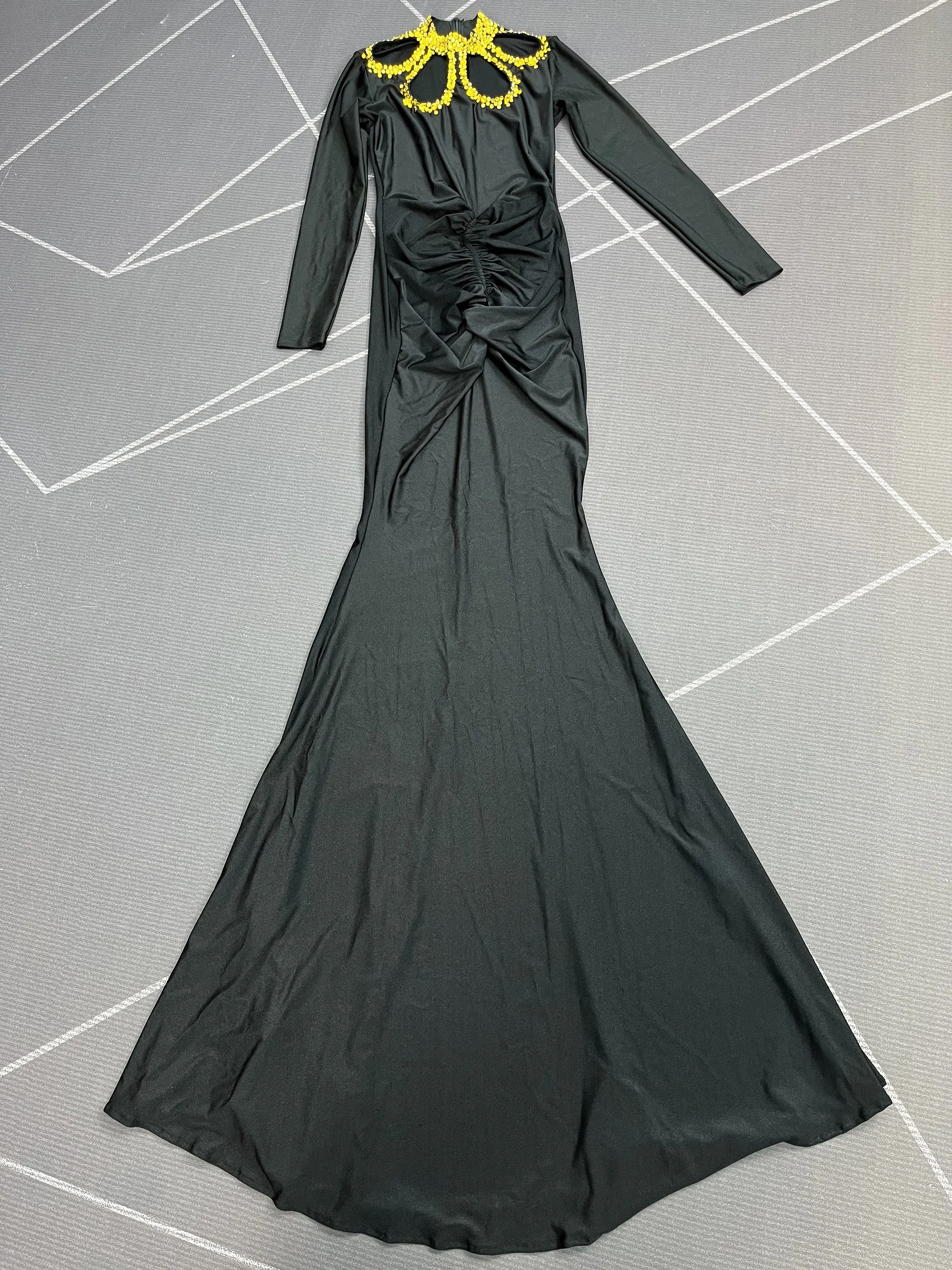 أنيقة معسر الطيات الجوف خارج تصميم مشرقة الراين حورية البحر فستان سهرة فستان حفلات السجادة الحمراء حفلة الزي Heiruyi