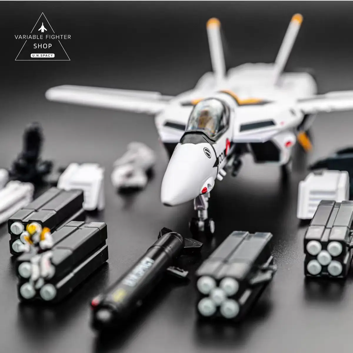 

Valkyrie Factory 1/60 VF-1S YAMATO Macross Series Roy Completely Modified Roy Fokker Character Model Toy Gift Collection