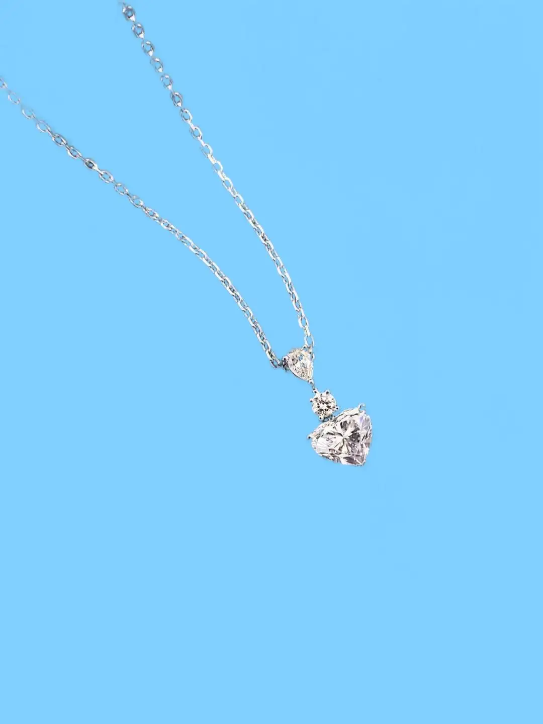 14K Gold Lab-Grown Diamond CVD HPHT Heart-Shaped 1CT 3-Stone Pendant Valentine's Day Gift Fashion Jewelry Necklace Custom Wholes