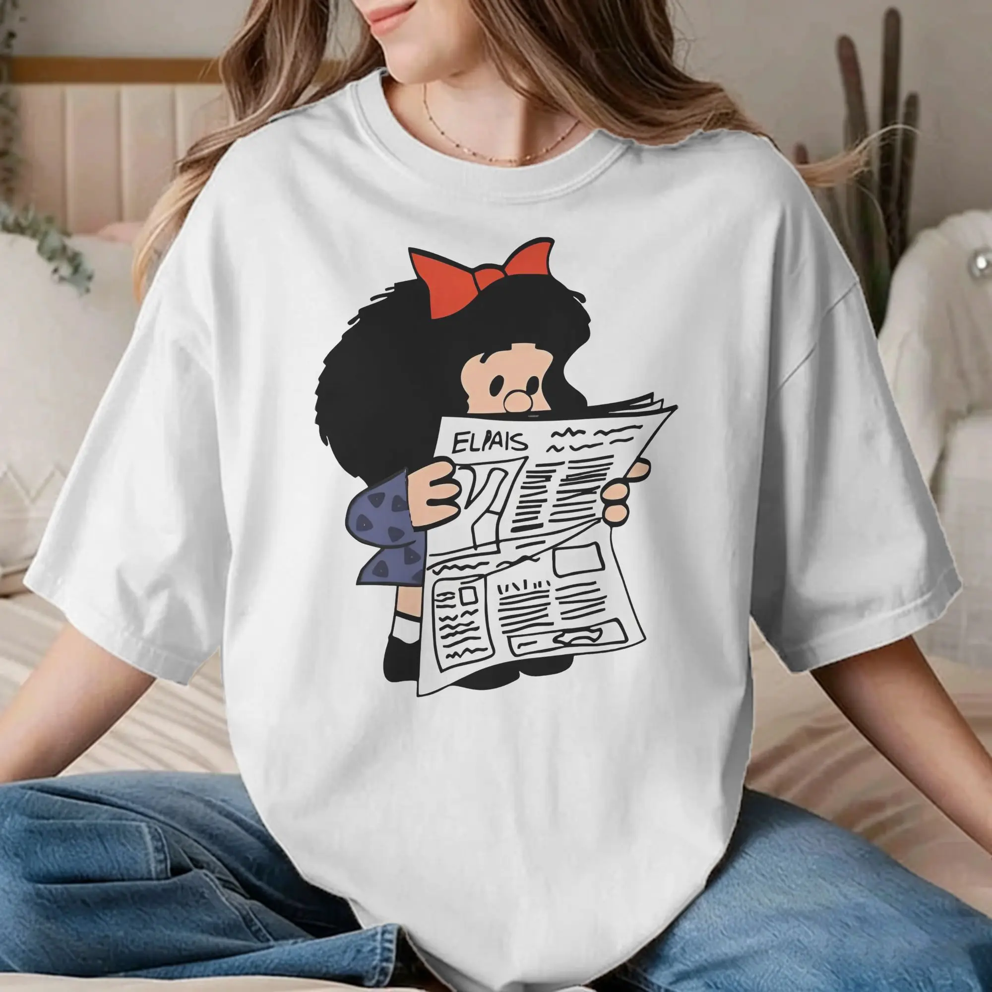 Mafalda with Newspaper Men Women T Shirt Anime Cartoon Fun Tee Shirt Round Collar T-Shirt Pure Cotton Gift Idea Clothing