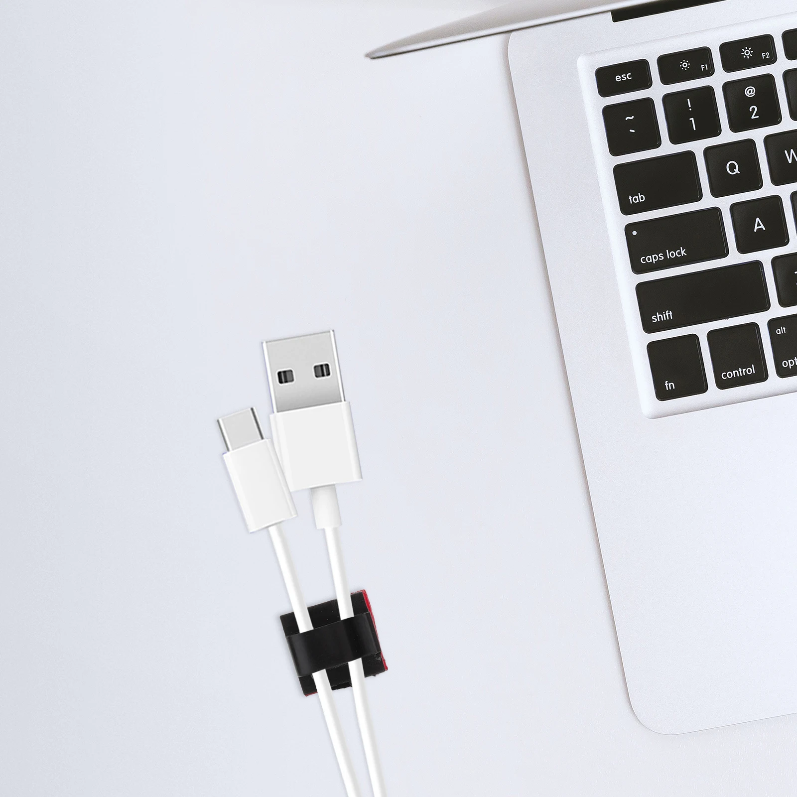 

15pcs Desktop Cable Clips Adhesive Cord Organizer Plastic Wire Holders For Home Office Use Self-Adhesive Cable Management Clips