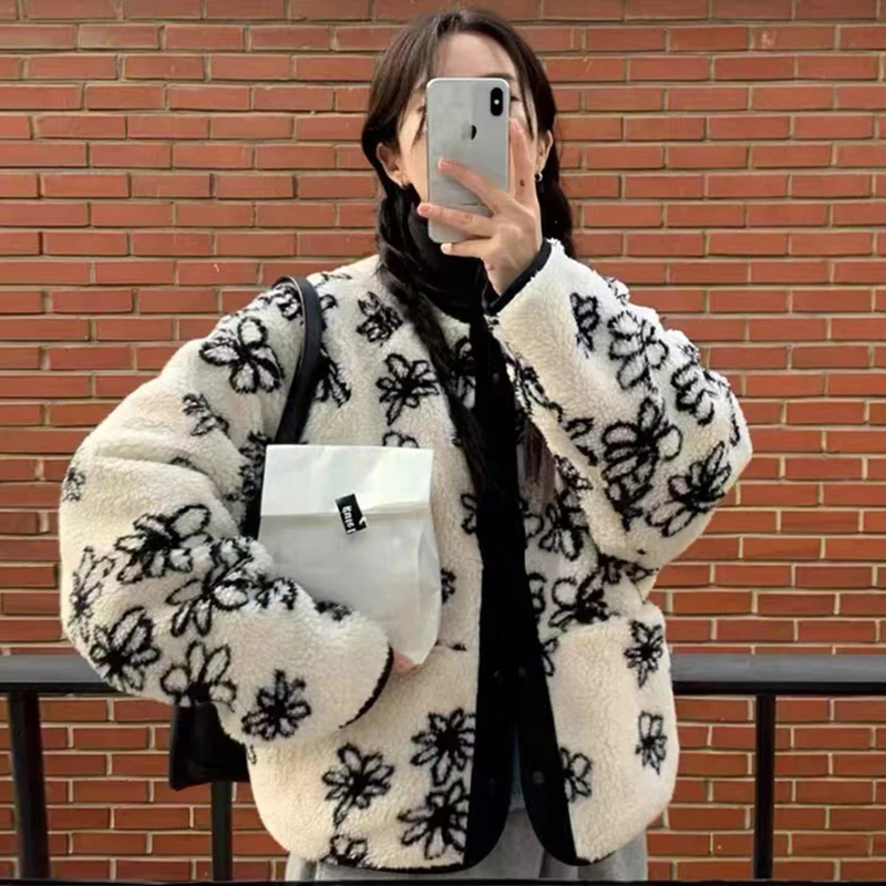 Chic Autumn Winter Vintage Reversible Stand Collar Long Sleeve Lamb Velvet Cotton Jacket Floral Embroidery Versatile Outerwear